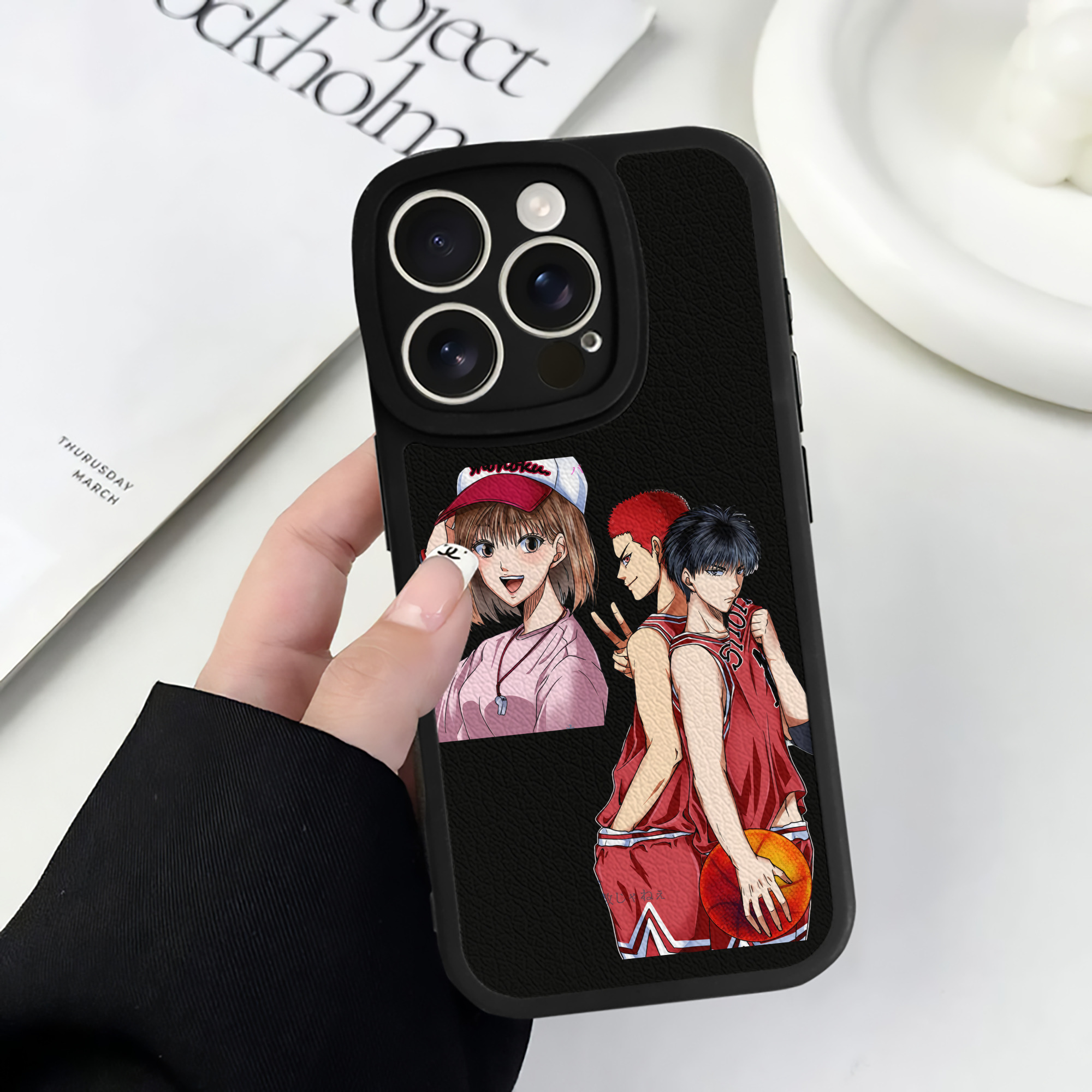 （画像用） SLAM DUNK／スラムダンク 【iPhone 16シリーズ対応】シリコンスマホケース（レザー調） 材質：シリコン